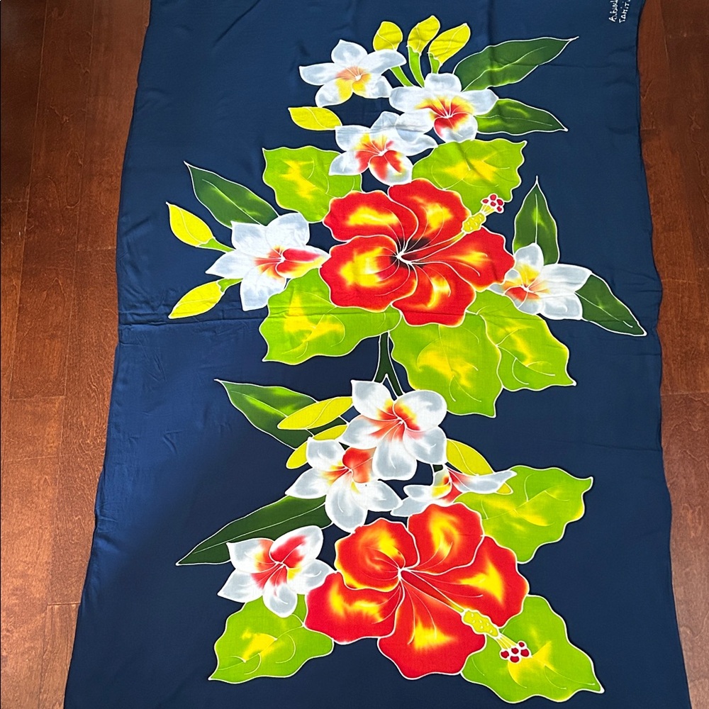 Banana Beach Tahiti Navy Blue Tropical Floral Sarong, Perfect for Summer Holiday